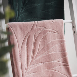 Cosmopolitan Palm Print Leaf Pink Bath Towel - Pack of 2