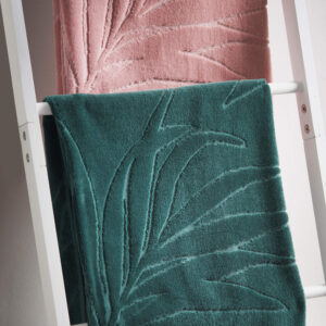 Cosmopolitan Palm Print Forest Green Towel